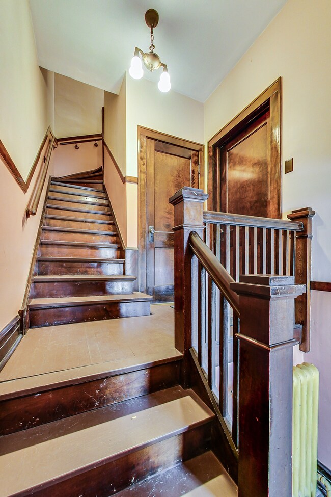 4841 N Bell Ave, Chicago, IL 60625 - photo 4