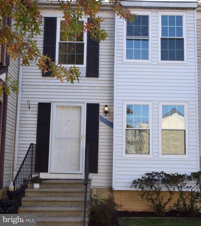 7260 Procopio Cir, Columbia, MD 21046 - photo 2