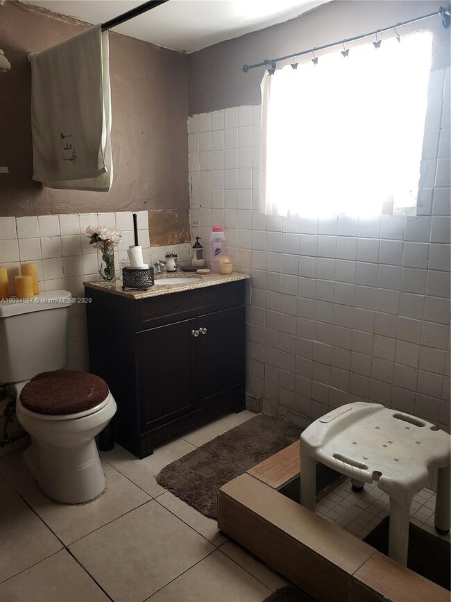 10300 NW 35th Place, Miami, FL 33147 - photo 4