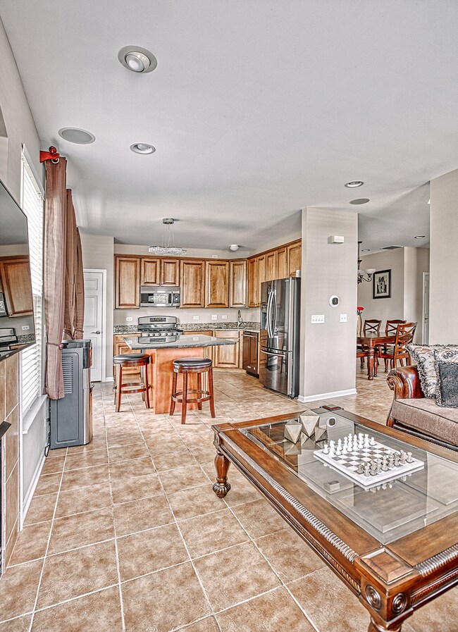 741 S Jade Ln, Round Lake, IL 60073 - photo 7