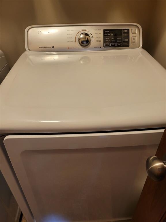 3101 Samuel Ct SW unit 5, Cedar Rapids, IA 52404 - photo 2