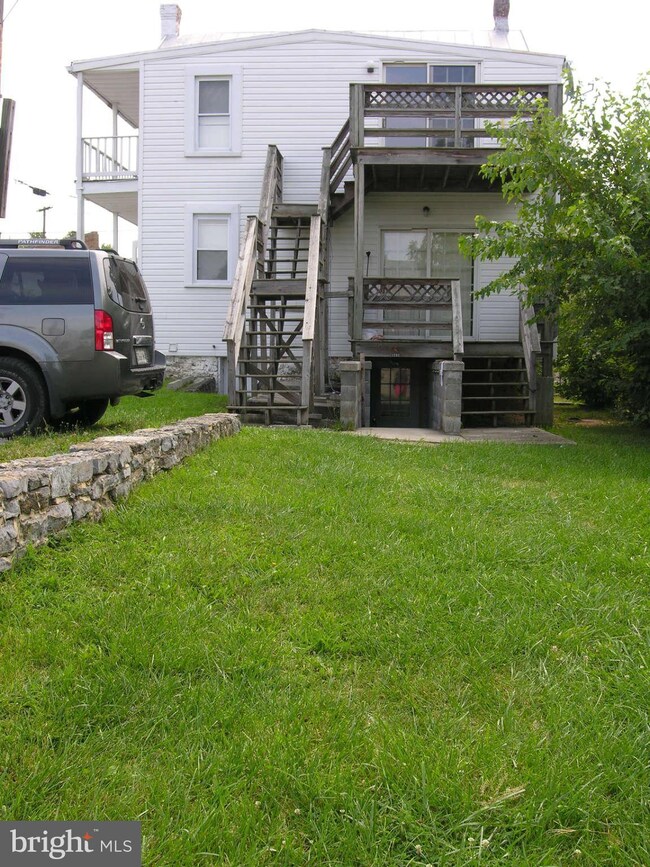 223 S Mulberry St unit A, Hagerstown, MD 21740 - photo 3