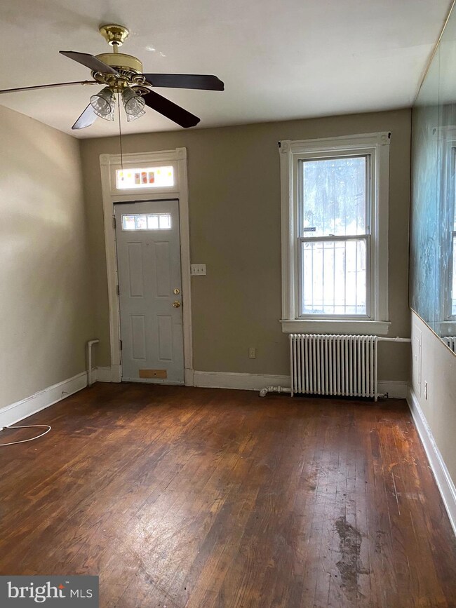 813 W Virginia Ave NE, Washington, DC 20002 - photo 2