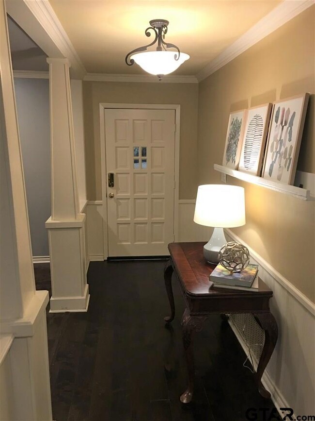 708 708 Barclay, Tyler, TX 75703 - photo 3