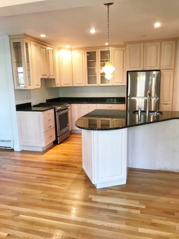 221 Fayerweather St unit 1, Cambridge, MA 02138 - photo 4