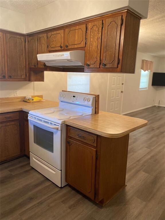 1301 Rebecca Dr, Gainesville, TX 76240 - photo 4