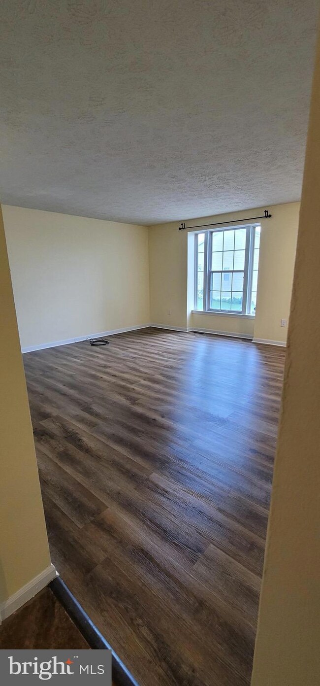 28 N Merriment Dr, Newark, DE 19702 - photo 7