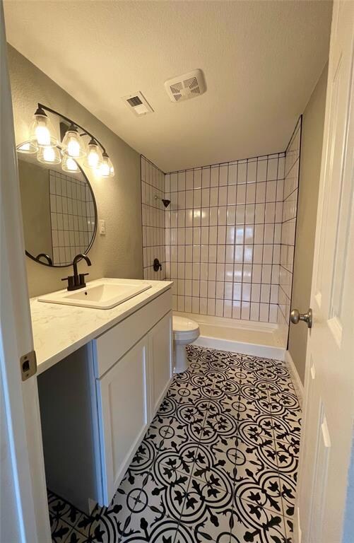 404 W Collom St, Decatur, TX 76234 - photo 2