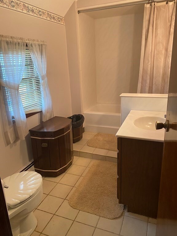 42 Bristol St, Ludlow, MA 01056 - photo 3