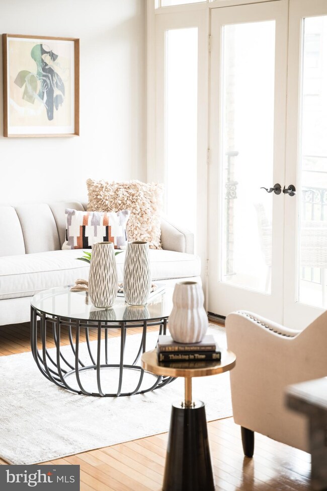 2902 Porter St NW unit 32, Washington, DC 20008 - photo 4