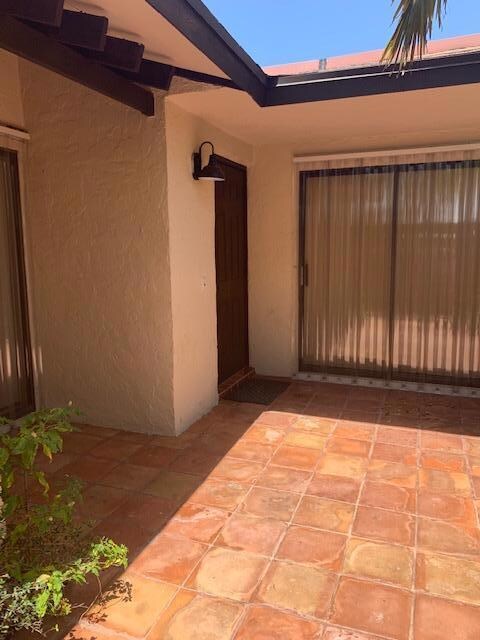 Front patio/entrance
