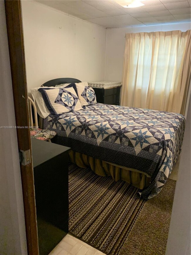 123 Bethune St, Lake Placid, FL 33852 - photo 4