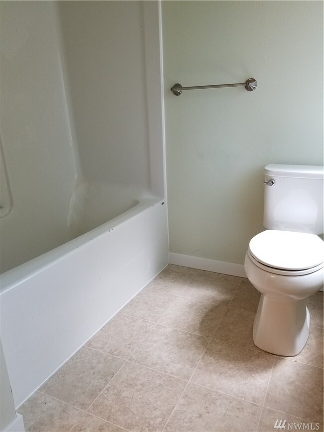 8608 Deodar Ct SE, Yelm, WA 98597 - photo 3