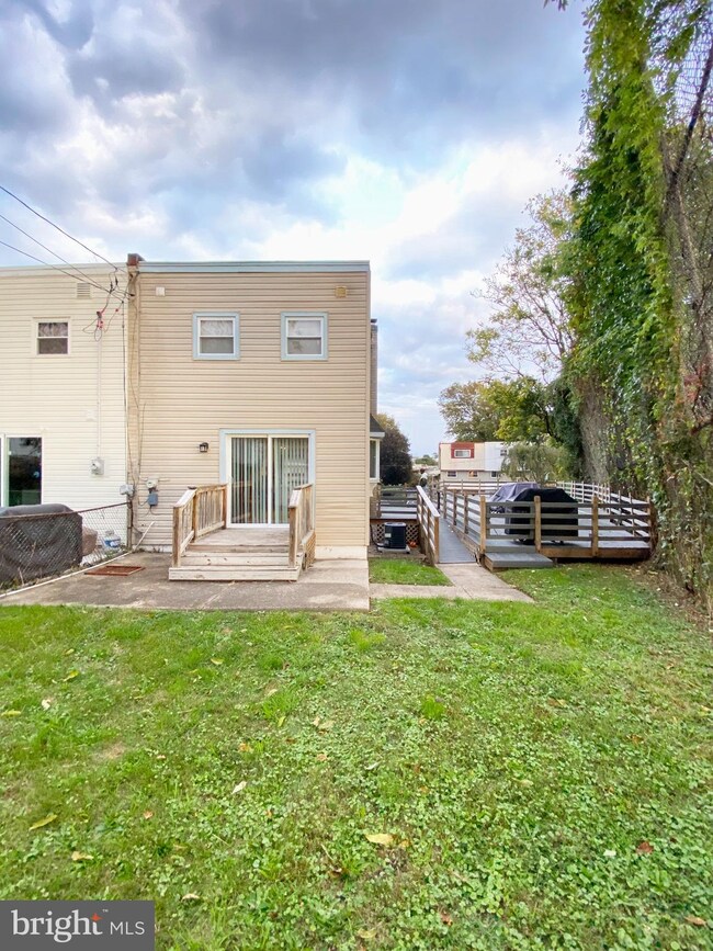 2854 Sebring Rd, Philadelphia, PA 19152 - photo 2