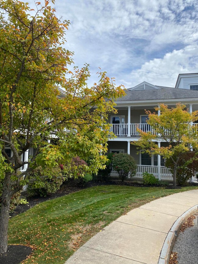 106 Farragut Way unit 246, Kennebunk, ME 04043 - photo 3