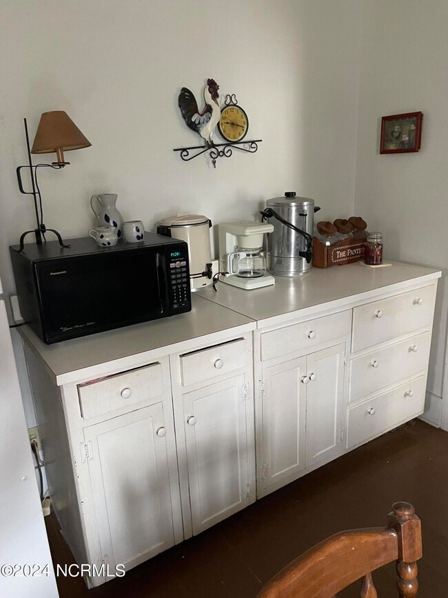 CD Kitchen 4