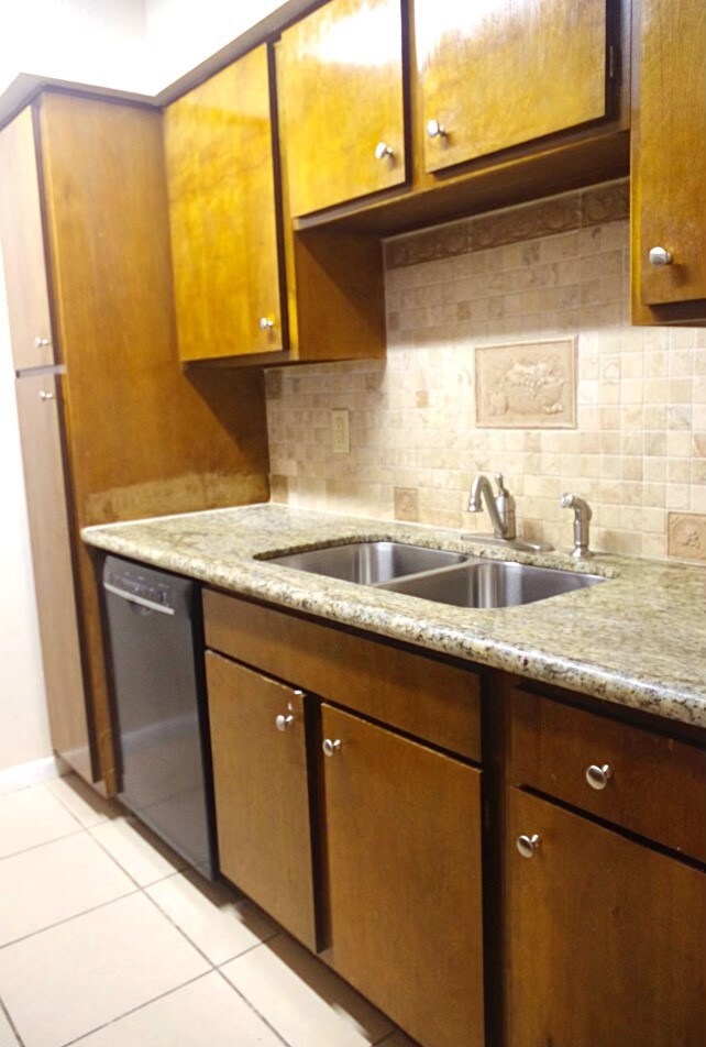 8521 Hearth Dr unit 34, Houston, TX 77054 - photo 5