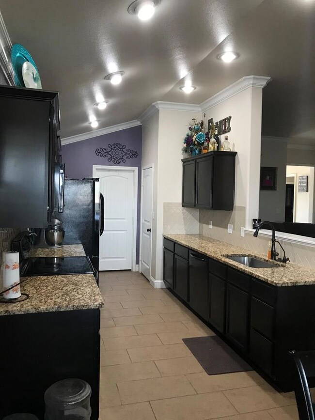 801 E 99th Ct, Odessa, TX 79765 - photo 4