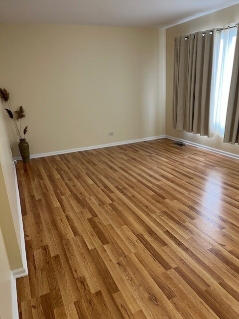 2126 Rugen Rd unit D, Glenview, IL 60026 - photo 3