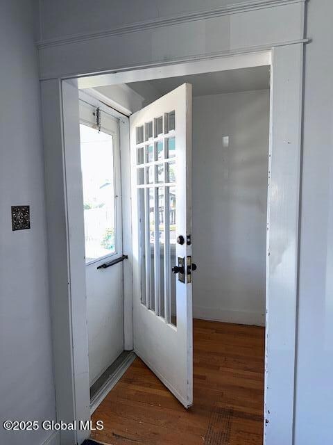 1321 Richard St, Schenectady, NY 12303 - photo 4