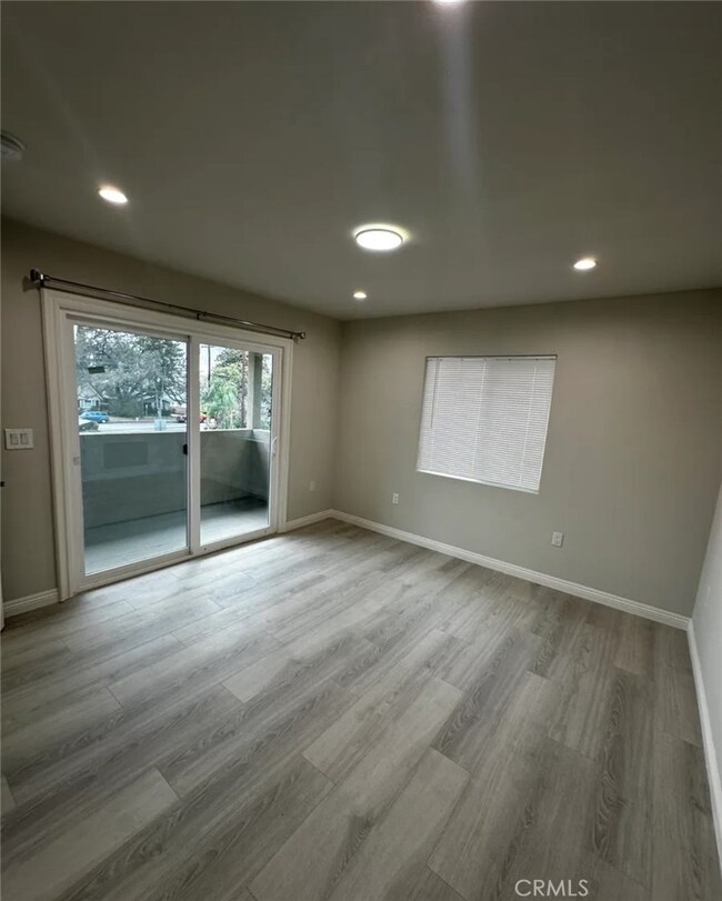 635 W Colorado Blvd unit 1, Monrovia, CA 91016 - photo 4