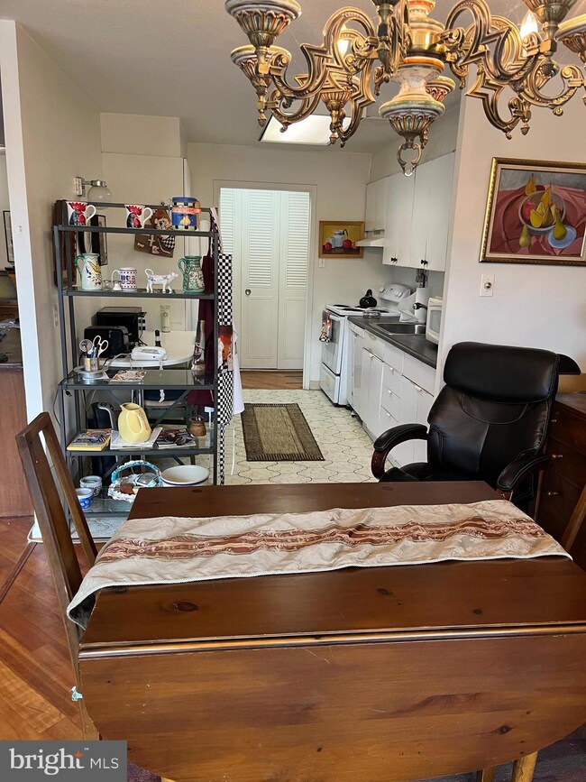 Green Hill Condominiums unit E-120, Wynnewood, PA 19096 - photo 7