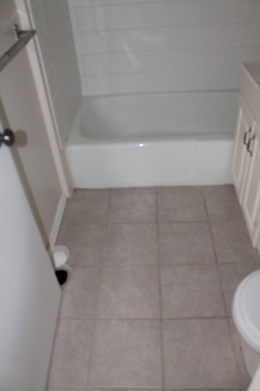 52 Shrewsbury Green Dr unit I, Shrewsbury, MA 01545 - photo 5