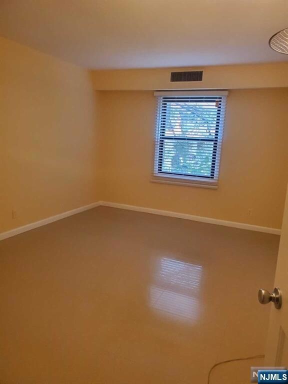 570 North Ave unit C, Fort Lee, NJ 07024 - photo 5