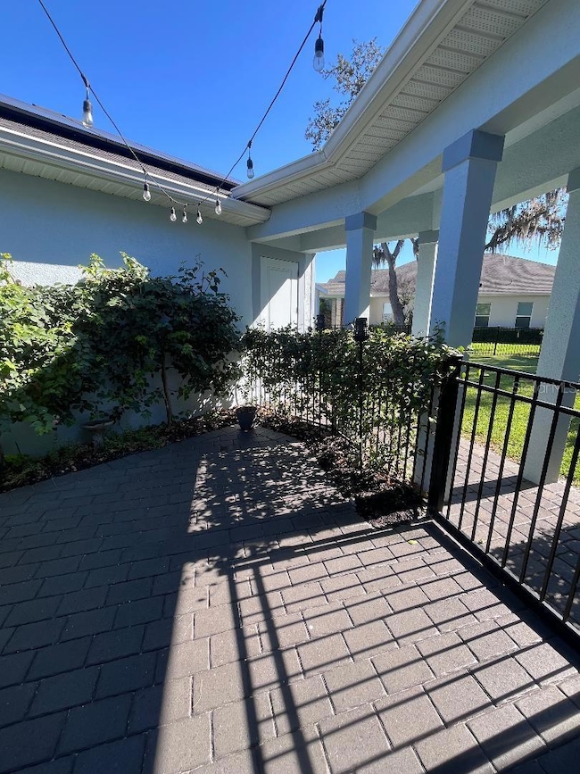 5901 Nature Ridge Ln, Lithia, FL 33547 - photo 6