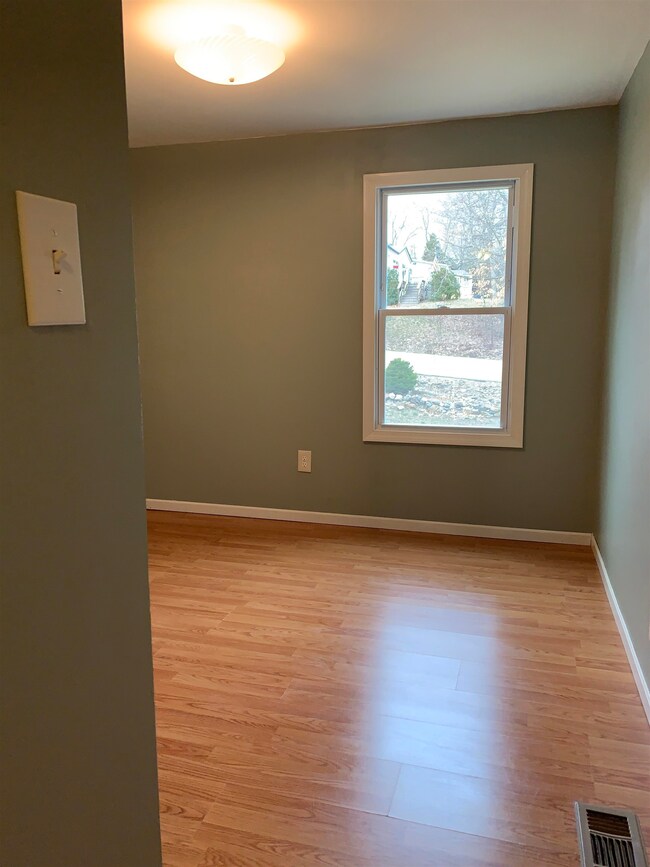 99 Redwood Rd, Loudon, NH 03307 - photo 7