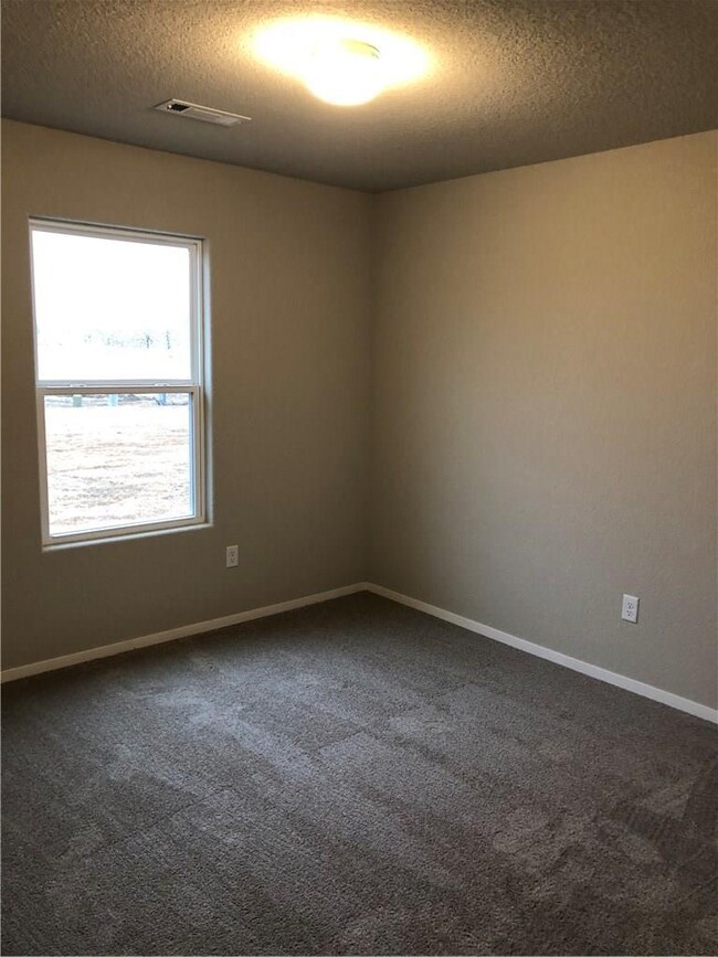 952 Jessica Leigh St, Elkins, AR 72727 - photo 6