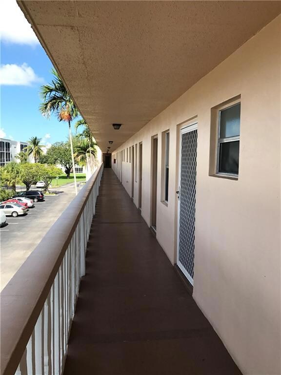 505 E Dania Beach Blvd unit 3F, Dania, FL 33004 - photo 5