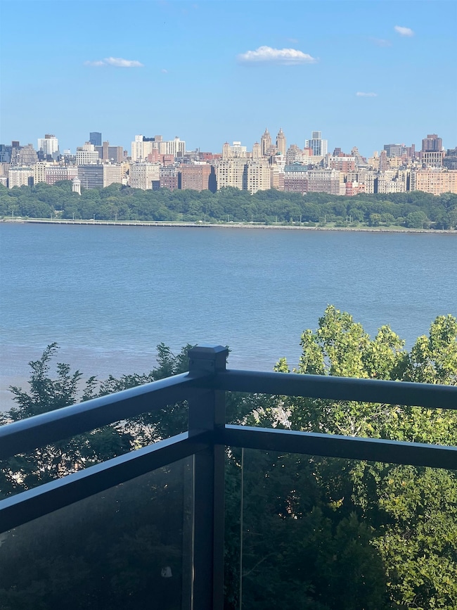 Summit House Apartments unit 5E, Guttenberg, NJ 07093 - photo 3