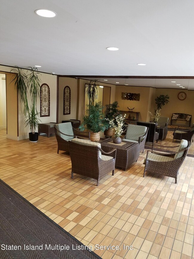 Highview Condominium unit 3E, Staten Island, NY 10301 - photo 4