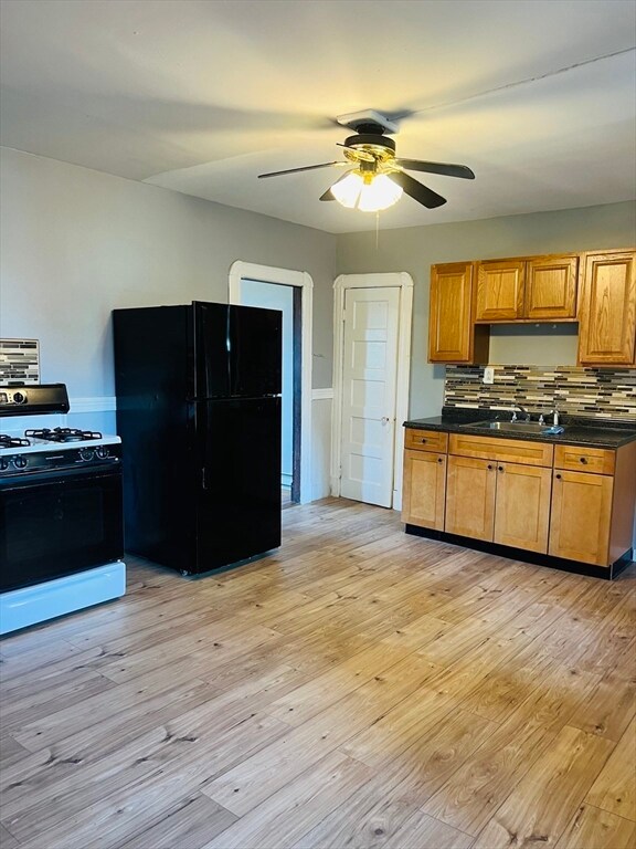 34 Canal St unit 2, Chicopee, MA 01013 - photo 4