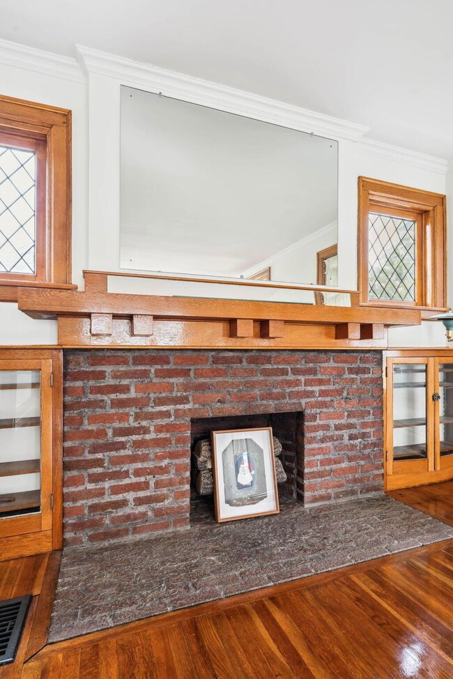 5-web-or-mls-179-eldon-ave