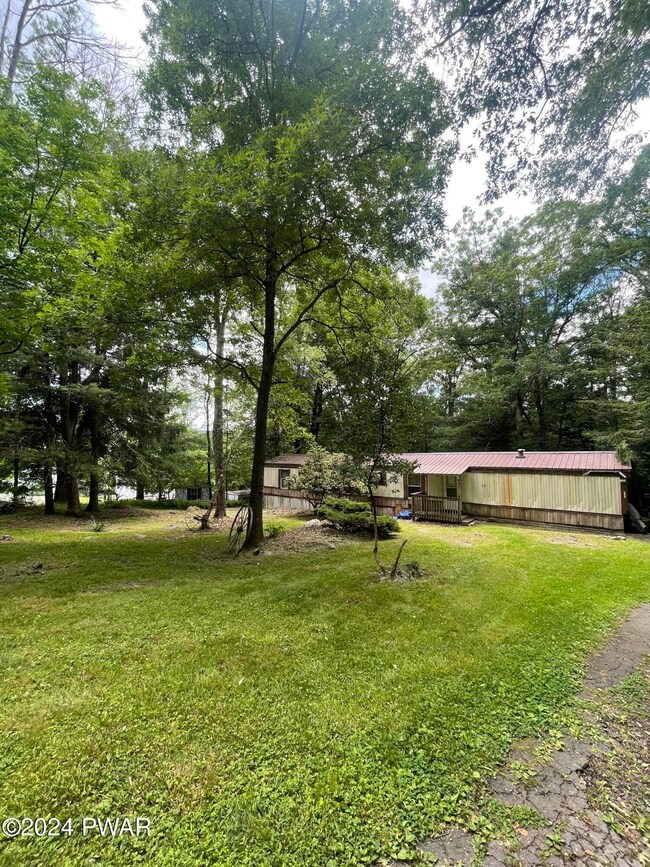 377 Ridge Ave, Hawley, PA 18428 - photo 3