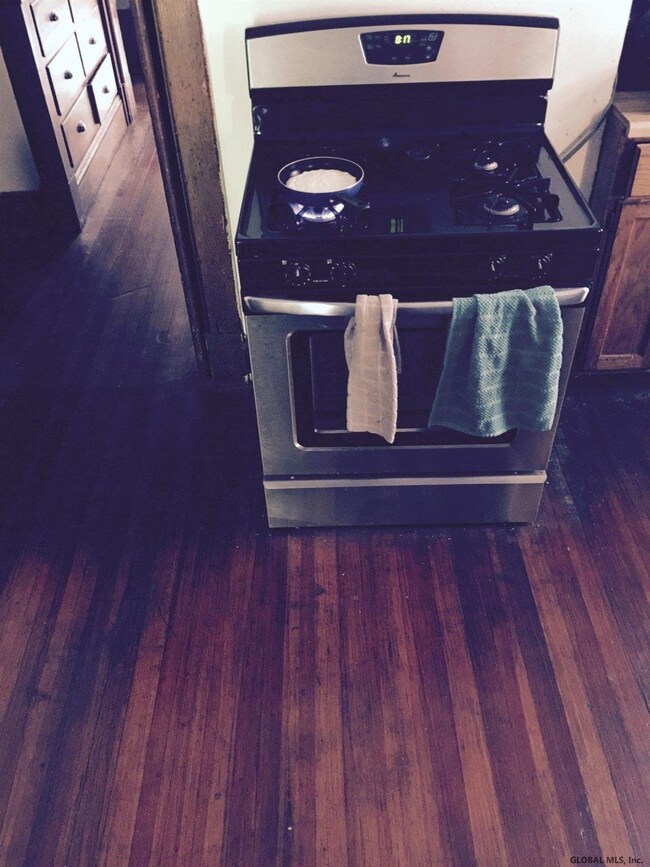 34 Besch Ave, Albany, NY 12209 - photo 7