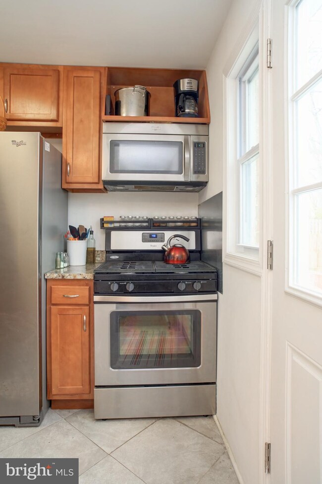 6912 Westhampton Dr, Alexandria, VA 22307 - photo 5