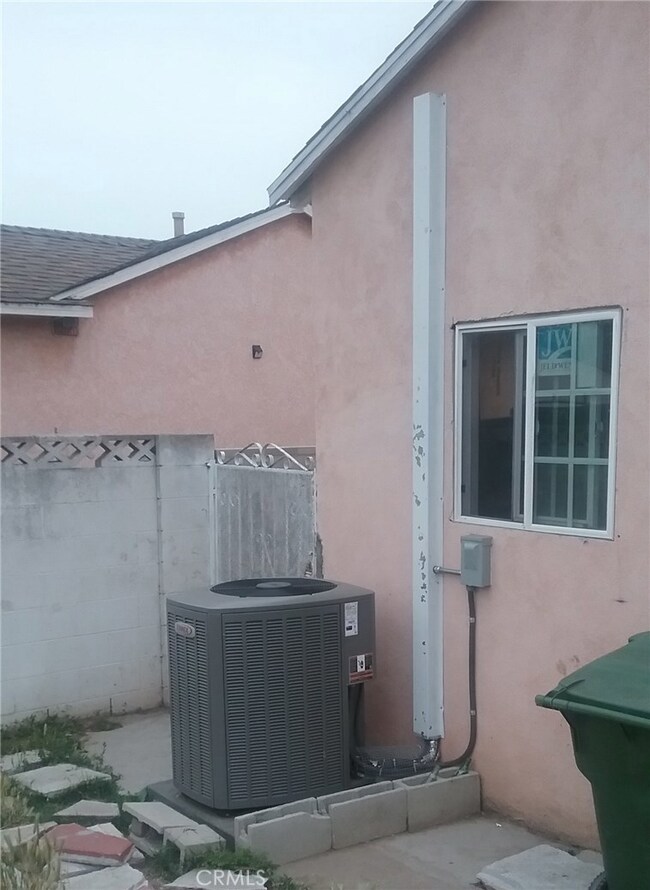1337 W School St, Compton, CA 90220 - photo 7