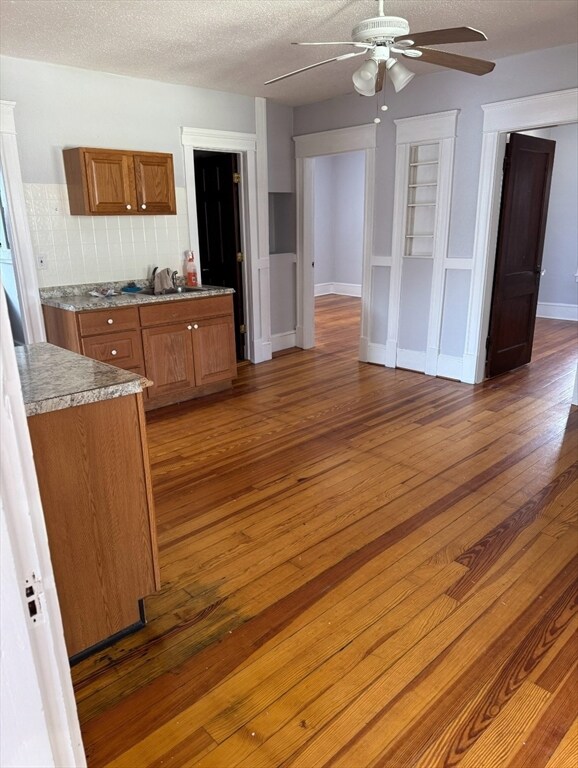 18 Lucretia Ave unit 3rd fl, Chicopee, MA 01013 - photo 3