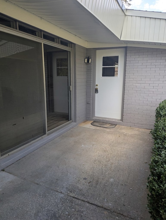 1913 Forest Glen Dr, Albany, GA 31707 - photo 7