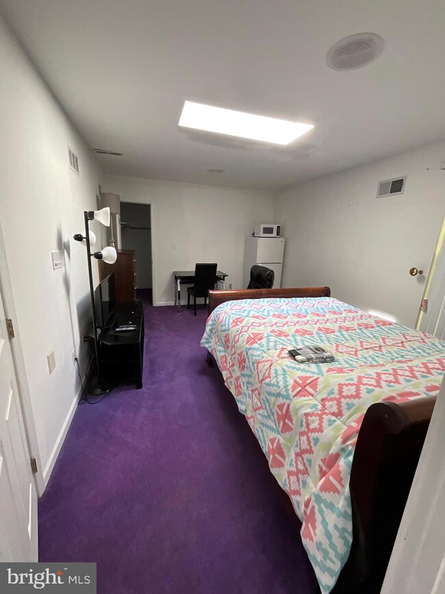 1406 Nicodemus Rd unit ROOM 2, Reisterstown, MD 21136 - photo 4