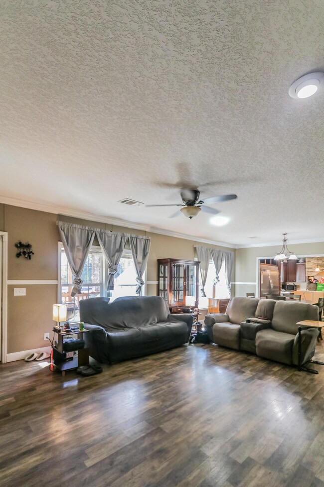 2417 Farmers Bridge  (17 of 64)
