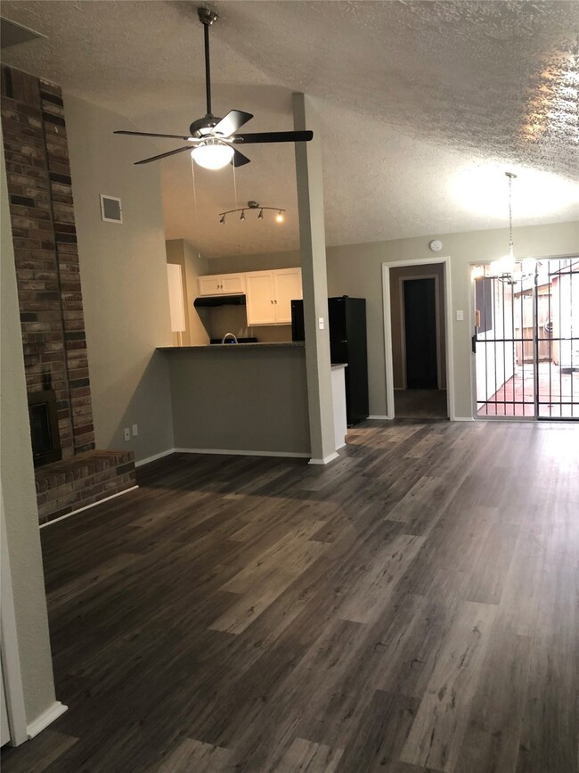 11025 Tanglehead Ct, Houston, TX 77086 - photo 3