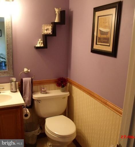 511 Nollmeyer Rd, Middle River, MD 21220 - photo 6