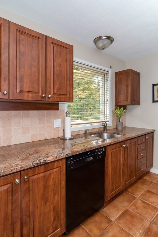 34 Cannon Forge Dr, Foxboro, MA 02035 - photo 7