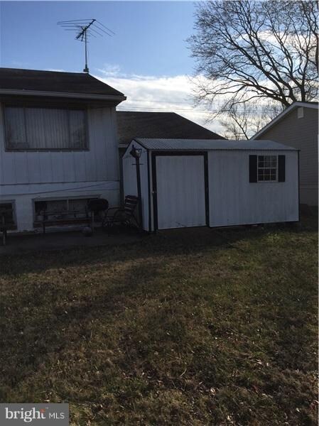 7010 Hastings Dr, Capitol Heights, MD 20743 - photo 4