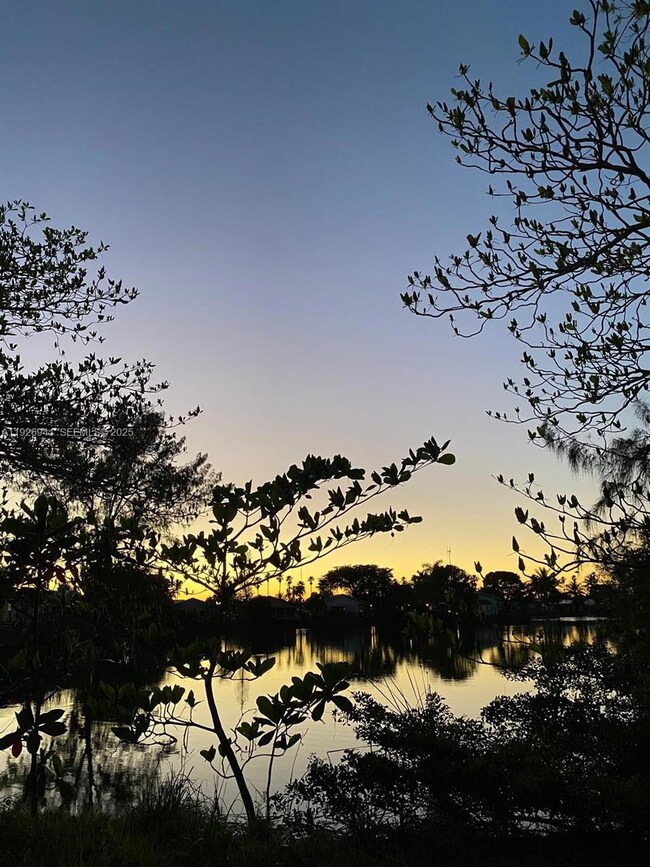 0 SW 10th Ave, Hallandale Beach, FL 33009 - photo 5