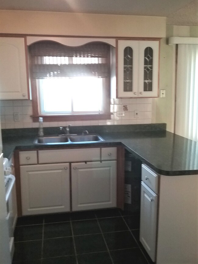 5739 W 63rd St unit 3N, Chicago, IL 60638 - photo 7